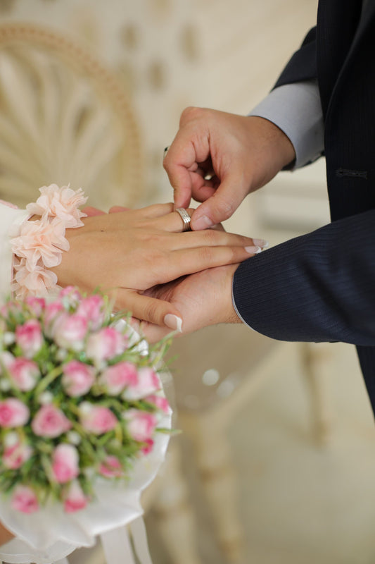 Decoding Engagement Rings: A Comprehensive Guide
