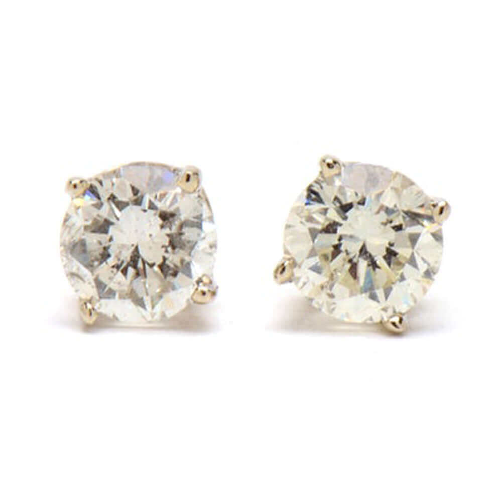 natural-diamond-stud-earring